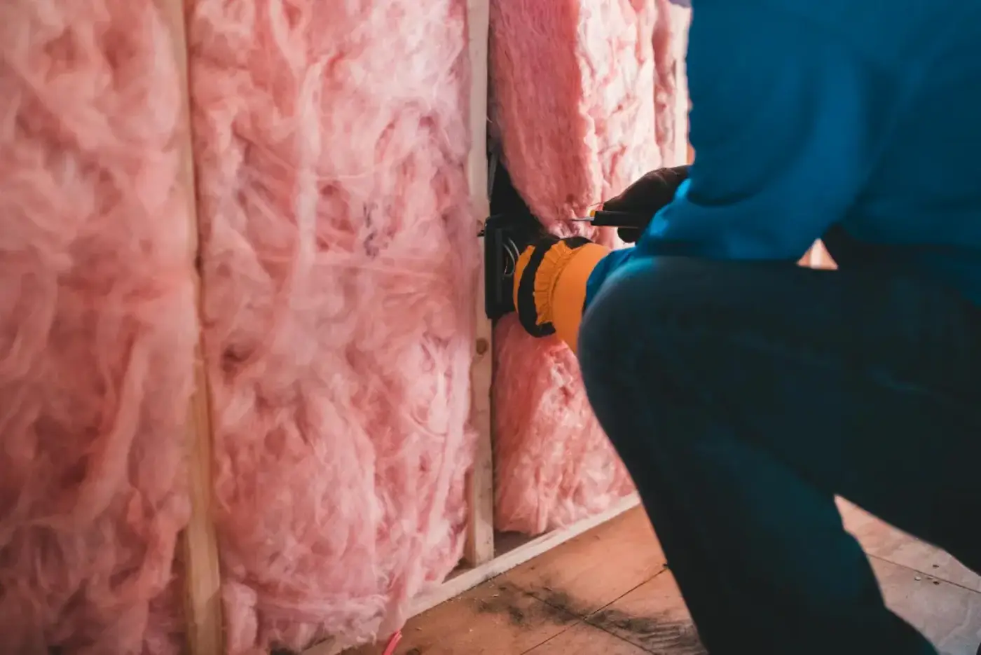 Open-Cell vs Closed-Cell Foam jobsite context image